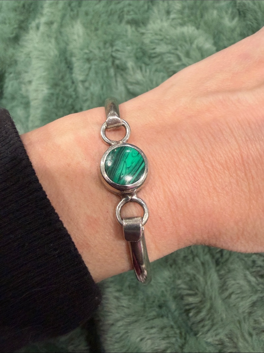 Sterling Silver Bracelet with Green Malachite Native American signed